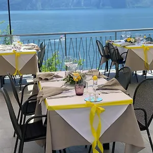 Noce ** Limone sul Garda