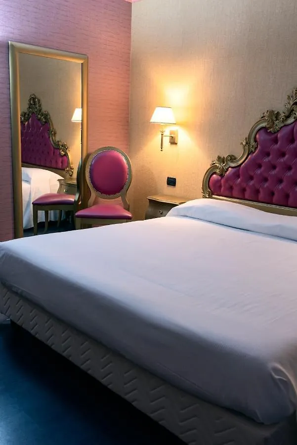 Hotel - Motel Flower Gropello Cairoli Italië