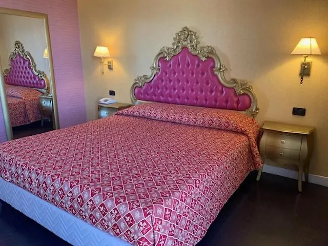 Hotel - Motel Flower Gropello Cairoli 3*,  Italië
